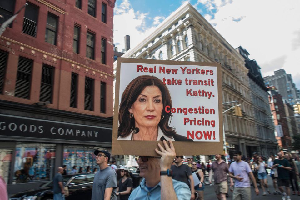 Protest against the Aussetzen der Staugebühren in New York