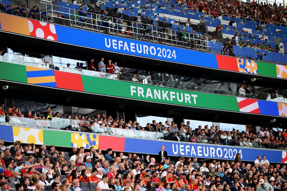 In Frankfurt hat der Magistrat laut Pressestelle 30,2 Mio. Euro für die Fußball-EM eingeplant.