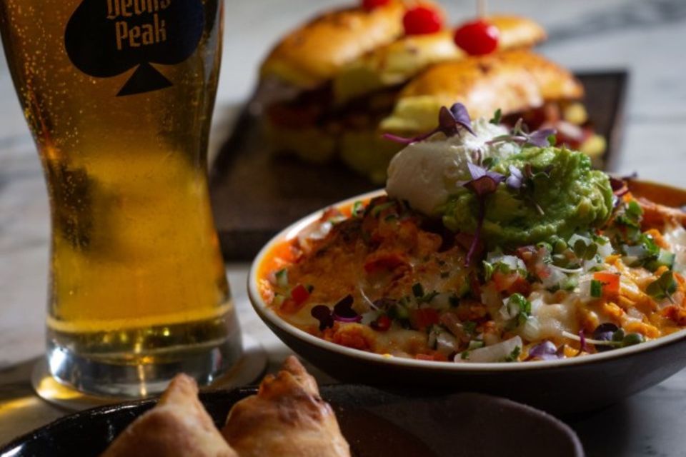 Somasa, Chicken Tikka und Biryani sind nur einige der indischen Spezialitäten in der „Bombay Brasserie“