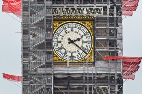 Baufällig wie vieles im Königreich: Das Londoner Wahrzeichen Big Ben am Parlamentsgebäude von Westminster wurde viele Jahre saniert. 