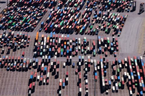 Containerterminal im Hafen Hamburg