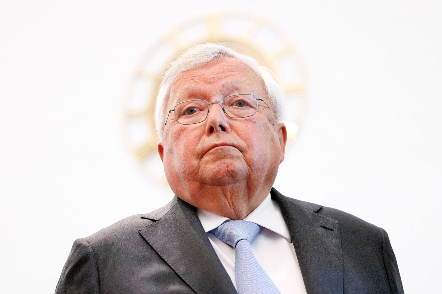 Bankier Christian Olearius als Angeklagter bei seinem Prozess vor dem Bonner Landgericht