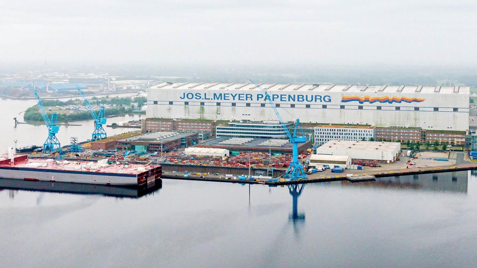 Schiffbau: Verlegt die kriselnde Meyer-Werft den Hauptsitz zurück nach Deutschland? Schiffbau: Verlegt die kriselnde Meyer-Werft den Hauptsitz zurück nach Deutschland?
