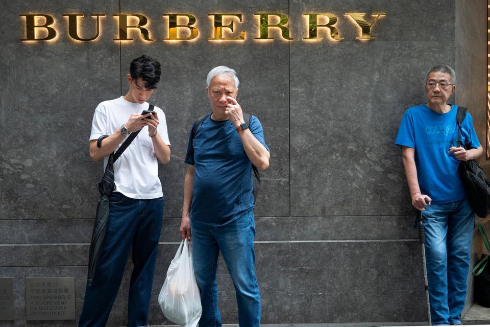 Burberry-Store in Hong Kong. Vor allem in China schwächelt das Geschäft der britischen Luxusmodekette