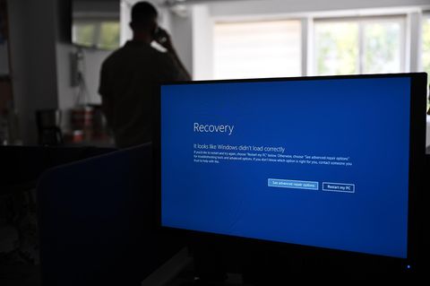„Recovery“ steht auf dem Bildschirm eines Windows-Computers