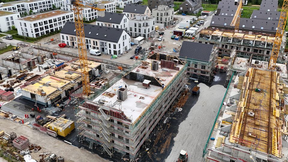 Ballungsgebiete: Verstärken zu strenge Baustandards die Wohnungsnot? Ballungsgebiete: Verstärken zu strenge Baustandards die Wohnungsnot?