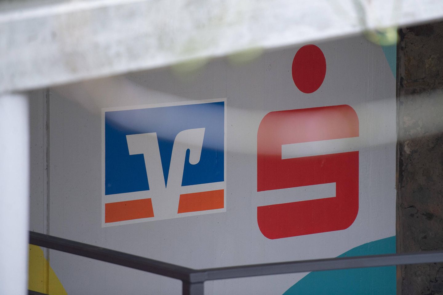 Volksbank- und Sparkasse-Logo