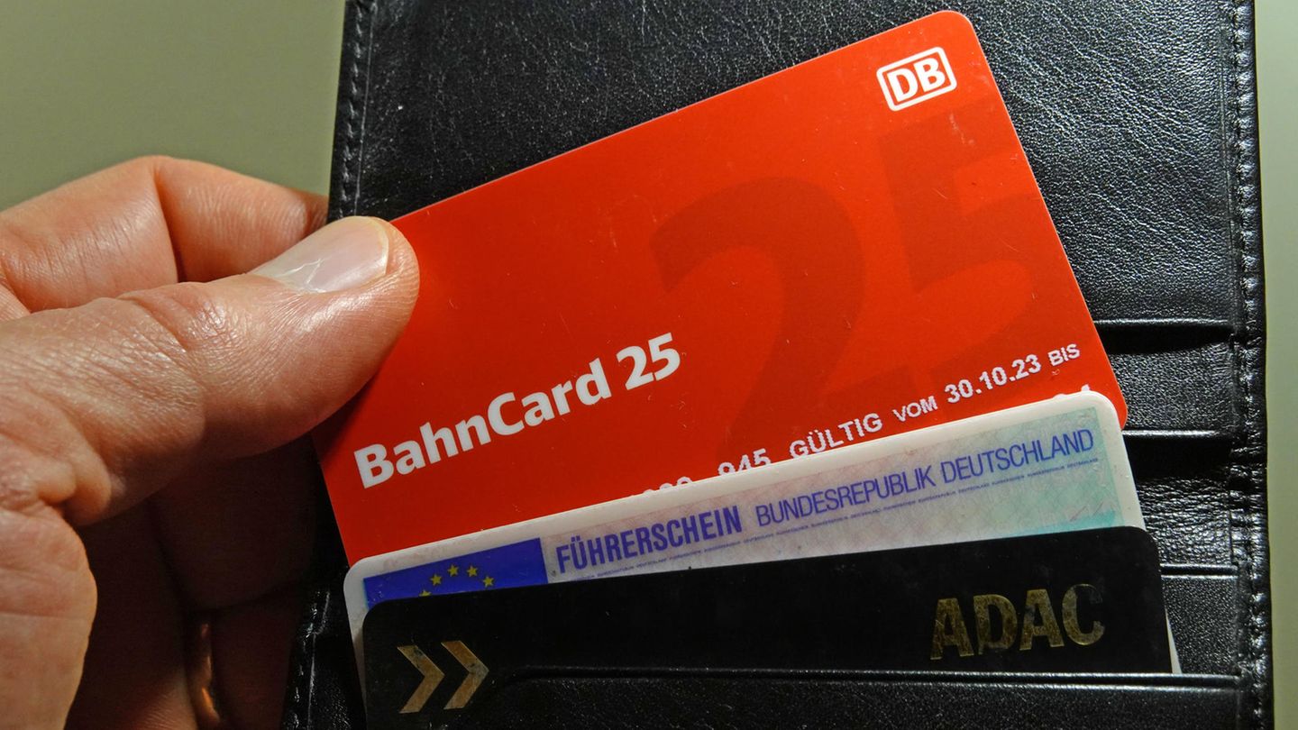 Deutsche-Bahn-Aus-f-r-die-Chipkarte-Die-Kritik-an-der-digitalen-Bahncard-w-chst