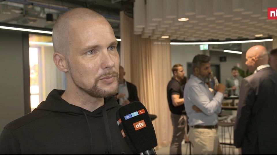 Jonas Andrulis: Aleph-Alpha-CEO: „Unsere Investoren sind sehr happy“