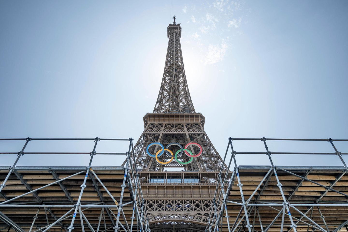 Die Olympischen Spiele finden dieses Jahr in Paris statt. Auch zahlreiche Unternehmen wollen von der Aufmerksamkeit profitieren