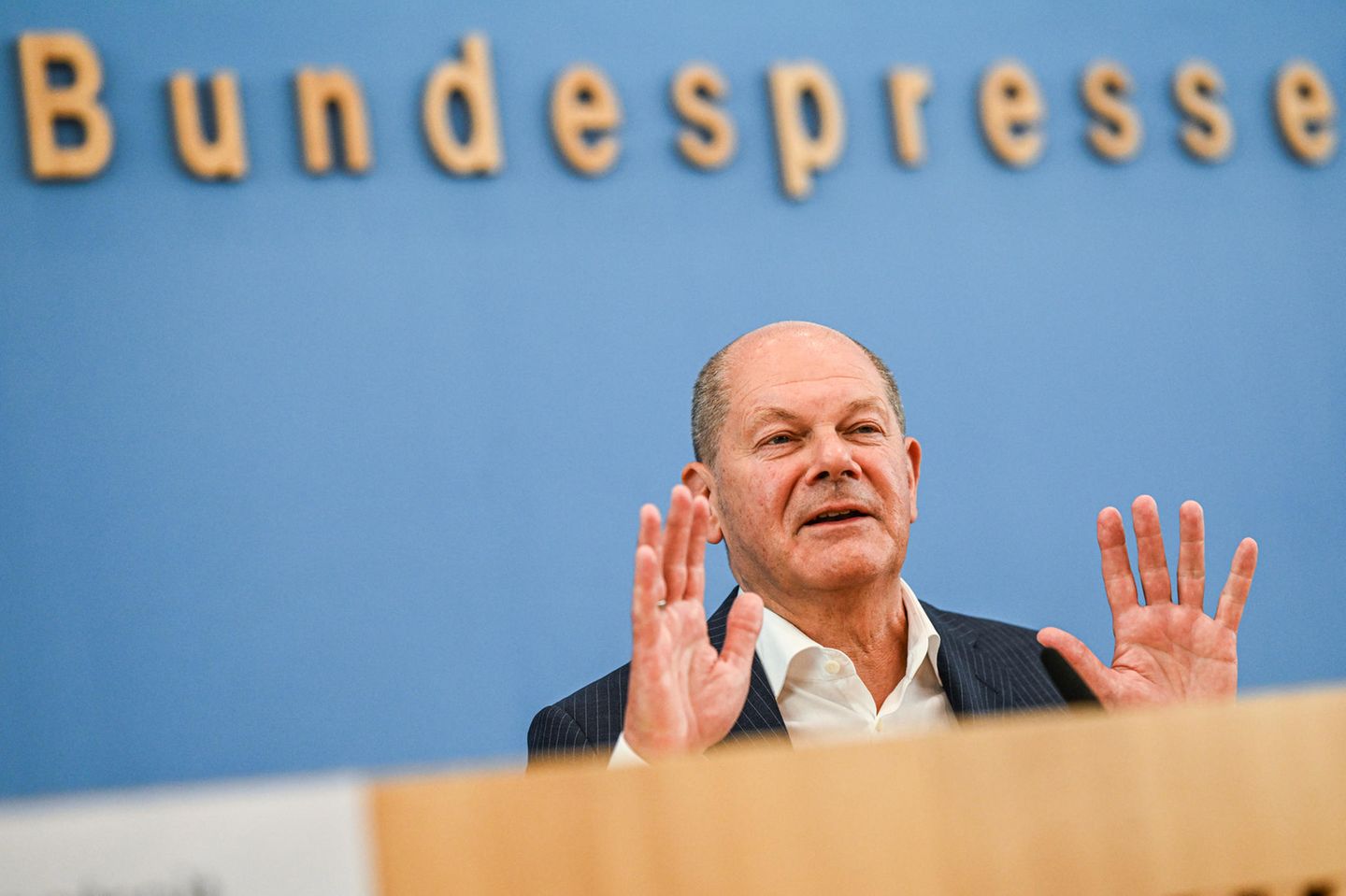 Bundeskanzler Olaf Scholz bei seiner Sommerpressekonferenz