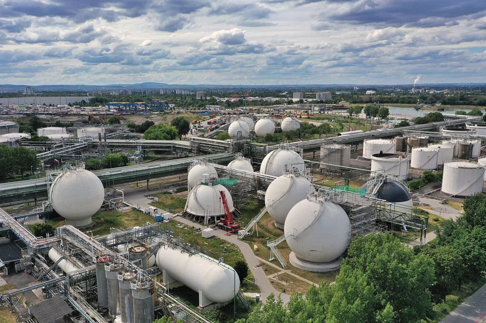 Gas und Energiespeicher im Ludwigshafener BASF-Werk