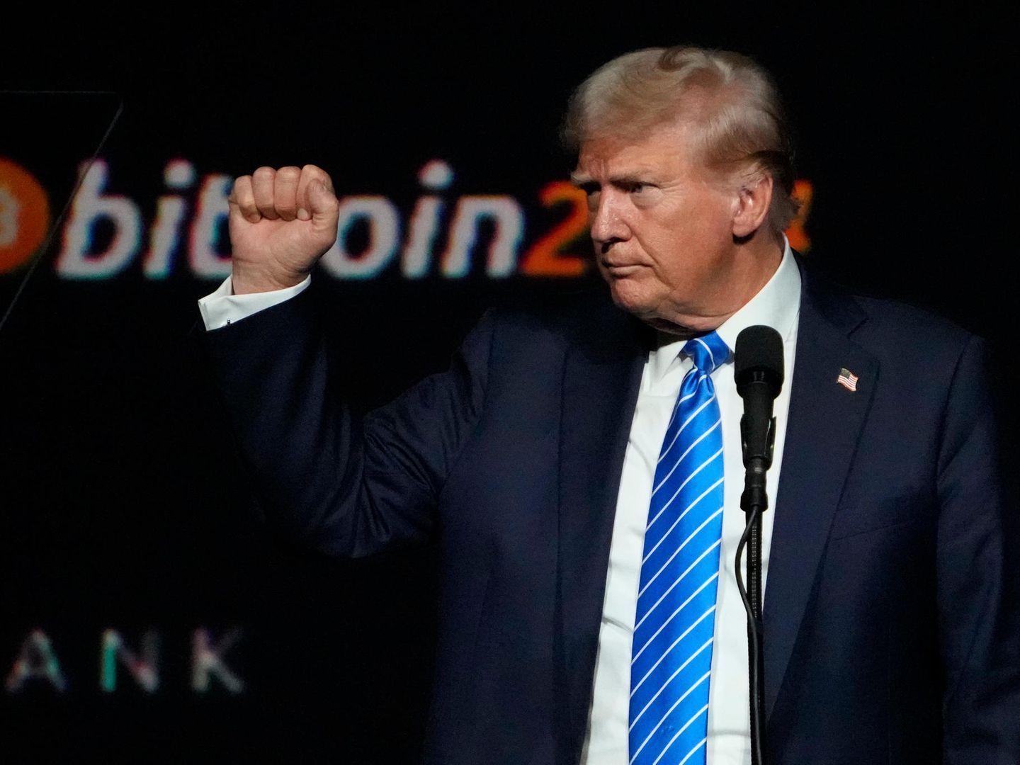 Bitcoin soll steigen: Warum Donald Trump jetzt Kryptofans umwirbt -  Capital.de