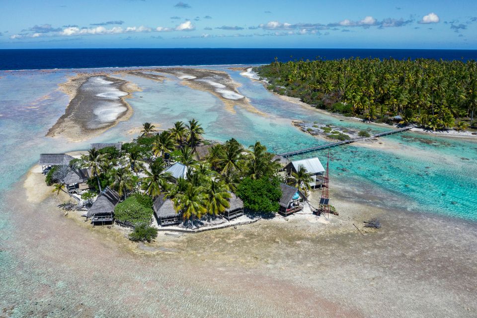 Paradies in the South Lake: Fakarava is an atoll in the Tuamotu Archipelago in the Pacific Ocean