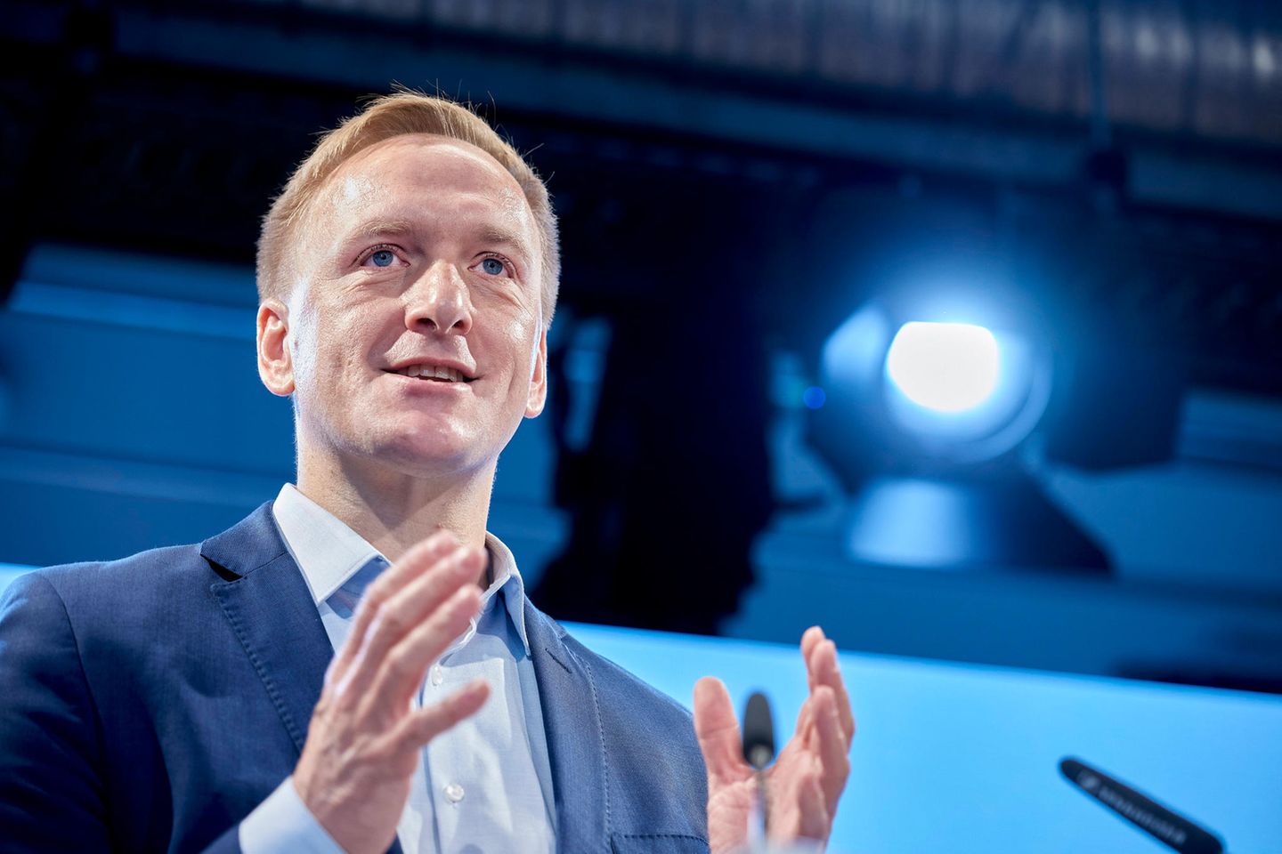 Jürgen Müller ist seit 2019 Technologievorstand beim Unternehmenssoftware-Anbieter SAP und verantwortet dessen KI-Transformation