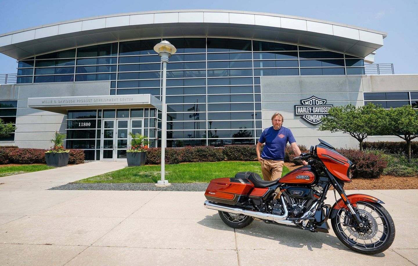 Der Deutsche Jochen Zeitz ist CEO von Harley Davidson und will den Motorradhersteller diverser und nachhaltiger aufstellen. Beim tendenziell konservativen Klientel kommt dies nicht gut an