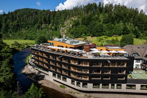 Mitten in der Natur hat sich das Hotel Sackmann mit feinster Küche und gehobener Gastlichkeit einen Namen gemacht
