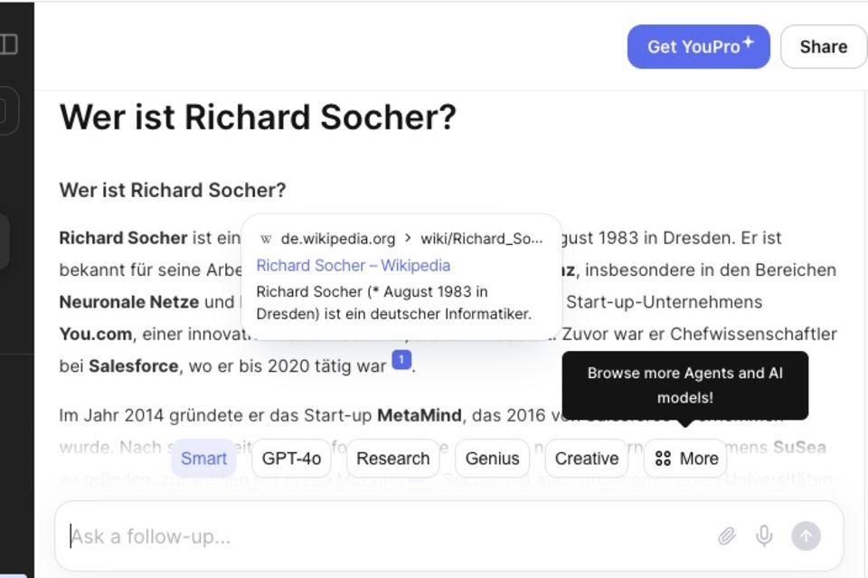 Der KI-Assistent von You.com durchsucht das Internet, fasst Informationen zusammen und weist die Ursprungsquellen aus. Das soll Halluzinationen vorbeugen.