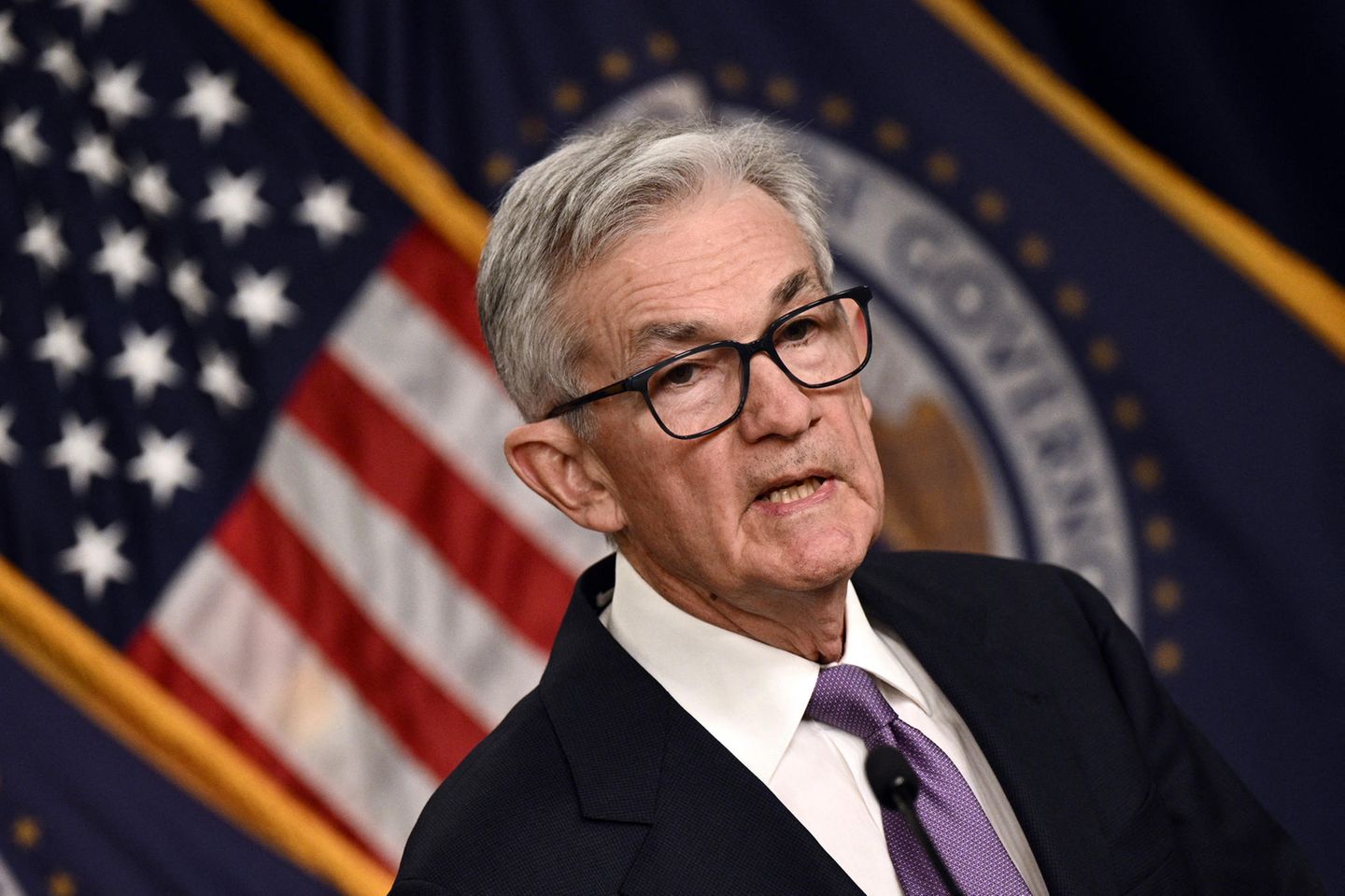 Fed-Chef Jerome Powell wird wohl die Zinsen senken