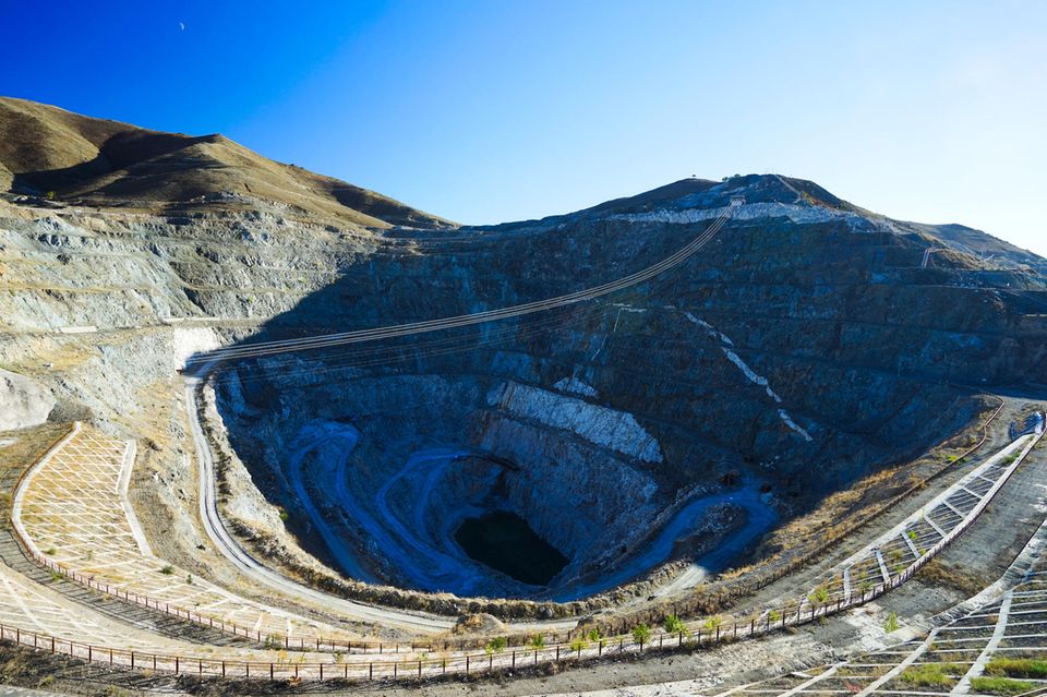 China ist absolut führend auf dem Weltmarkt für seltene Erden. Hier ein Bergwerk in Xinjiang