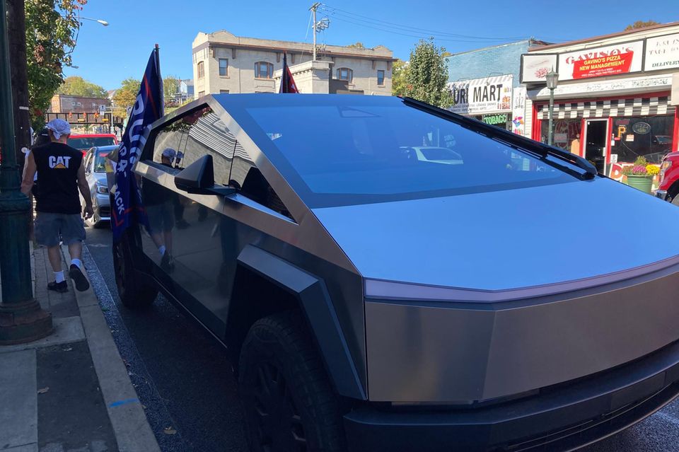 Tesla Cybertruck