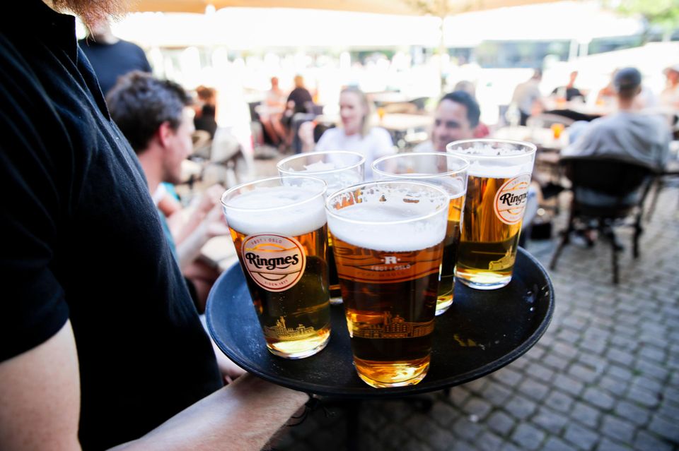 Im hohen Norden Europas sind alkoholische Getränke traditionell sehr teuer