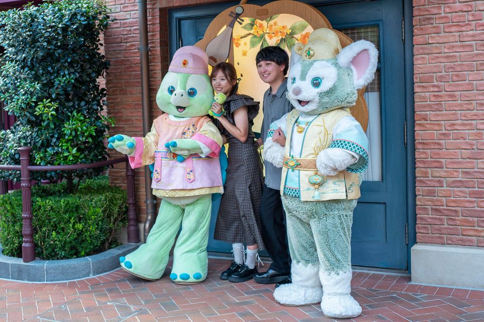 Ein enormes Plus gab es laut dem Branchenbericht auch im Shanghai Disneyland. Die Zahl der Besucher wuchs laut Aecom um 164,2 Prozent von 5,3 auf 14,0 Millionen. Fast alle chinesischen Freizeitparks in den Top 25 verdoppelten den Angaben zufolge ihre Besucherzahlen. 
