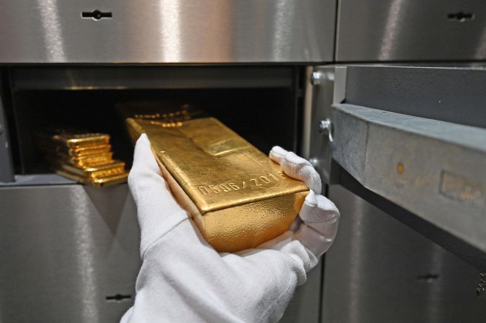 A 12.5 kg Goldbarren im Wert von 744,000 Euro will be delivered in packaging