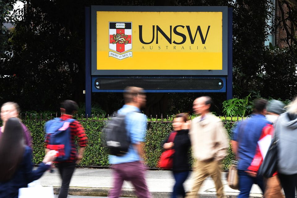 Ein Kontinent tut sich beim Erreichen der Nachhaltigkeitsziele an den Universitäten besonders hervor, wie THE berichtete. Vier der zehn Spitzenpositionen gingen an Hochschulen aus Australien. Das war eine mehr als im Vorjahr. Die University of New South Wales (UNSW) belegte mit 97,2 Punkten den siebten Rang. Sie glänzte laut den Experten insbesondere bei „Partnerschaften zur Erreichung der Ziele“ (93,7 Punkte) sowie beim Schutz von Ökosystemen an Land (93,0 Punkte). 