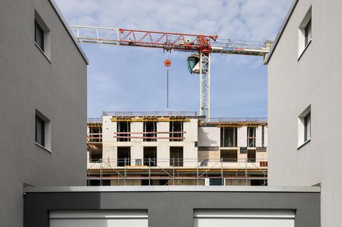 Wenn die Zinsbindung ausläuft, wird vielen Hauseigentümern mulmig