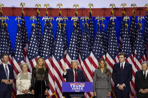 Donald Trump spricht zu seinen Anhängern