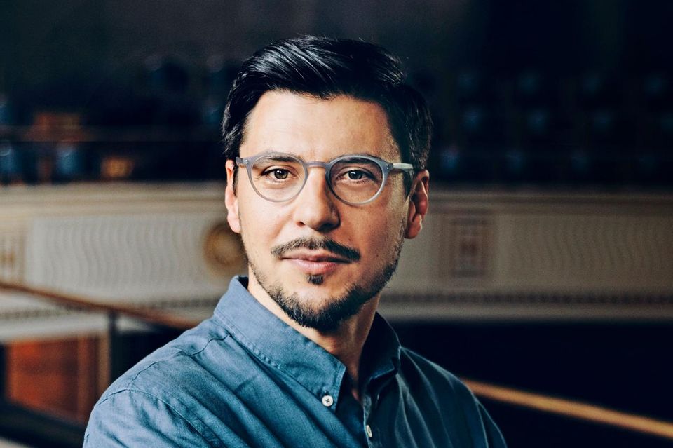 Ali Aslan Gümüşay, 39, LMU München, Professor für Innovation, Unternehmertum, Nachhaltigkeit