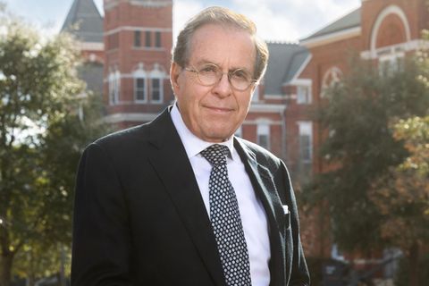 Unter der Führung von Horst Schulze stieg das Unternehmen Ritz-Carlton zur wichtigsten Luxushotel-Gruppe auf