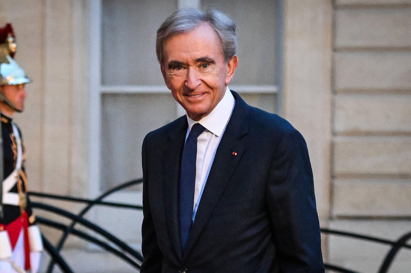LVMH-Chef Bernard Arnault: Der Milliardär soll vor Gericht gegen Frankreichs ehemaligen Geheimdienstchef  aussagen