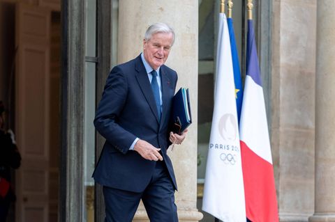 Der französische Ministerpräsident Michel Barnier will das Haushaltsdefizit seines Landes in den Griff kriegen