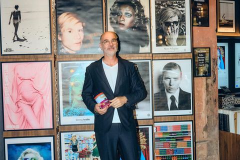 Yoram Roth im Museumsshop des Fotografiska