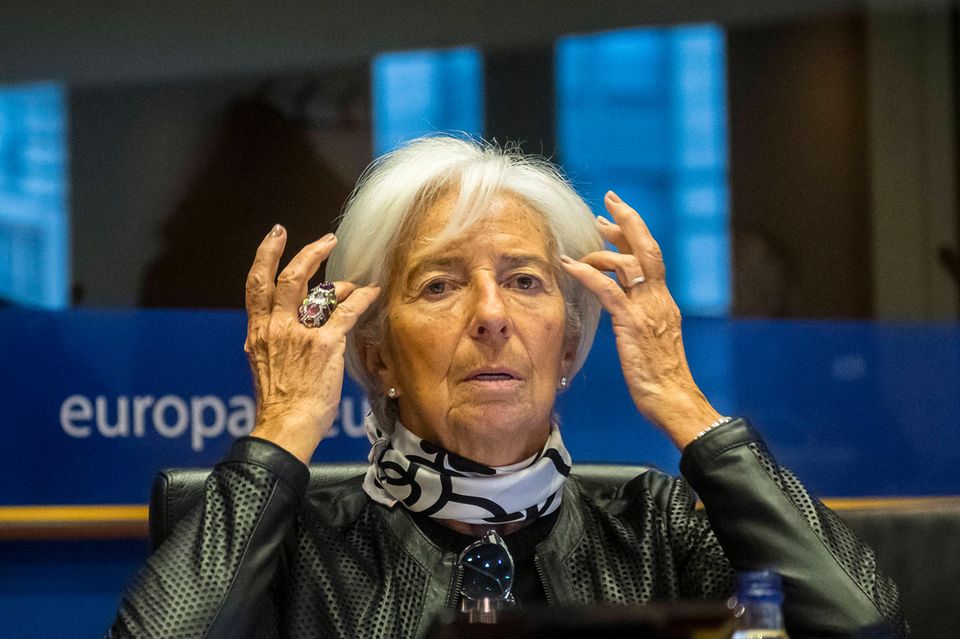 EZB-Präsidentin Christine Lagarde wird am Donnerstag wohl erneut eine Zinssenkung von 25 Basispunkten bekanntgeben.