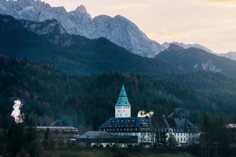 Schloss Elmau in den bayerischen Alpen