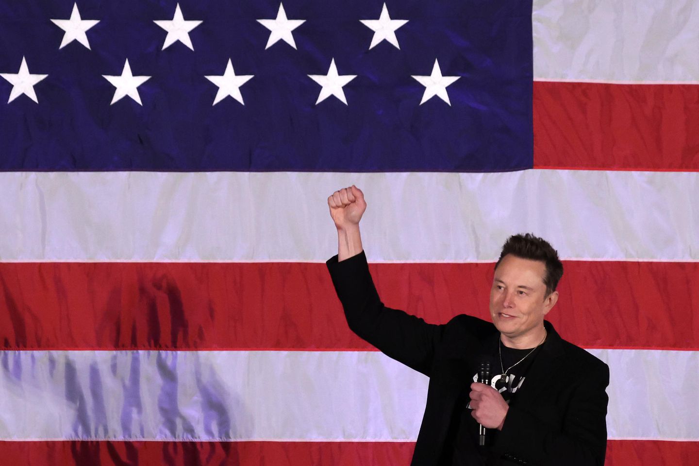 Tesla-Chef Elon Musk bei einem Wahlkampfauftritt im Oktober 2024