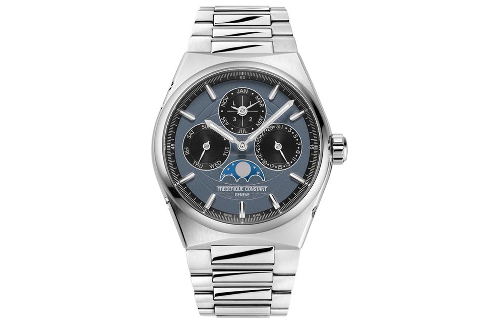 Highlife Perpetual Calendar Manufacture     WAS DIESE UHR BESONDERS AUSZEICHNET: Erschwinglich, aber alles andere als „basic“, mit diesem Anspruch hat sich die Manufaktur seit 1988 eine stetig wachsende Fangemeinde erworben. Das beweist auch dieser Ewige Kalender mit Mondphase und Anzeige des Schaltjahres bei 12 Uhr. Die Drücker für diesen Funktionsumfang sind diskret an den Rändern des geschwungenen Gehäuses verborgen.     BASISDATEN (AUSZUG): Kaliber FC-775 (Werk), Edelstahl (Gehäuse), 41 mmDurchmesser, wasserdicht bis 100 m, 38 Stunden Gangreserve.     PREIS: 9.595 Euro