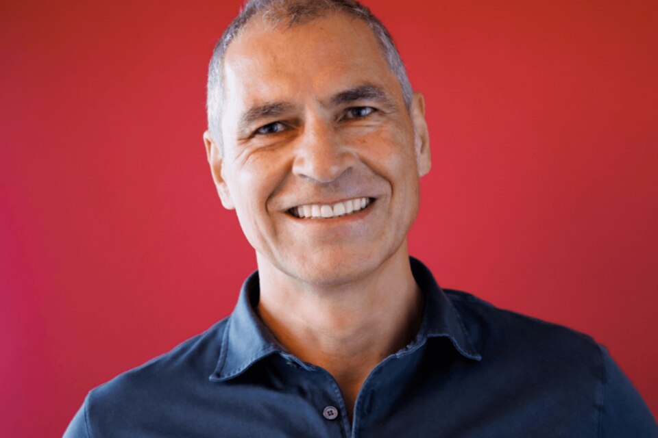 Andreas Etten war Gründer und Geschäftsführer mehrerer Tech-Unternehmen, darunter FriendScout24 und Ada Health. Obendrein ist er zusammen mit Szenekopf Felix Haas Mitgründer des Risikokapitalgebers 10x Founders. Nach Eigenangaben hat er bisher in eine dreistellige Zahl an Start-ups investiert. Im Mai 2024 bedachte Etten die pro-europäische Partei Volt mit 10.000 Euro.