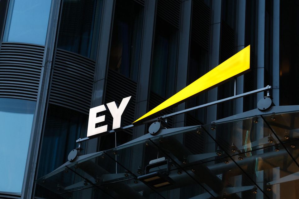 EY-Büro in Berlin: Der Big-Four-Konzern ist zu einem wichtigen Berater für Bundesbehörden geworden