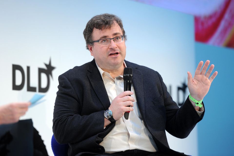 Linkedin-Gründer spricht auf einer Veranstaltung in München