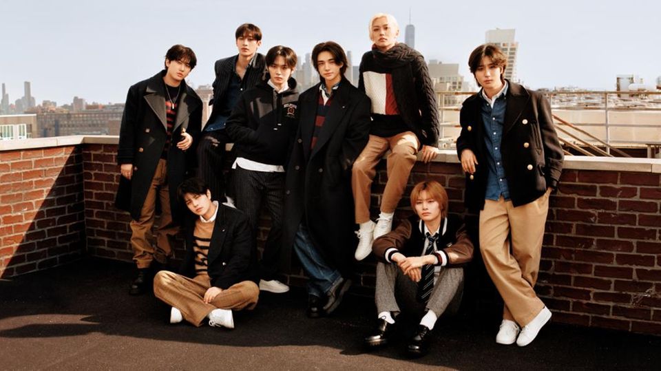 Seit ein paar Monaten gehört die global erfolgreiche K-Pop-Gruppe StrayKids zu den Markenbotschaftern von Tommy Hilfiger