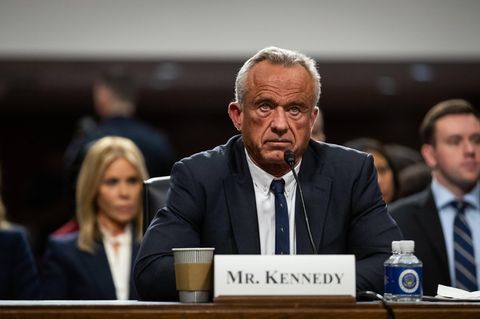 Der neue US-Gesundheitsminister Robert Kennedy Jr. hält nicht viel von der traditionellen Pharma-Industrie