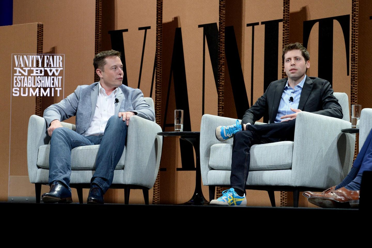 2015 traten Elon Musk (l.) und Sam Altman noch gemeinsam auf Bühnen auf