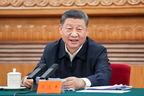 Chinas Staatspräsident Xi Jinping will die schwächelnde Wirtschaft wieder drehen – doch mit US-Präsident Donald Trump im Weißen Haus wird das nicht leichter