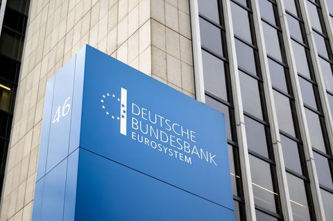 Wegen der Zinswende in der Eurozone hat die Bundesbank im vergangenen Jahr einen Verlust von 19 Mrd. Euro gemacht. 