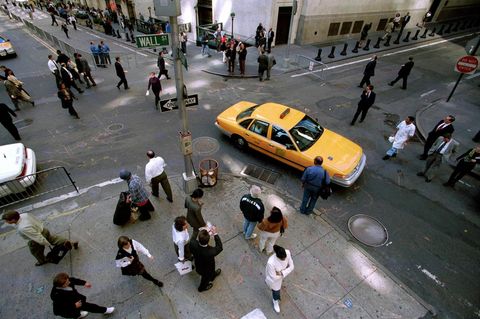 Die Straßenkreuzung Wall-Street/Nassau-Street im Jahr 1998