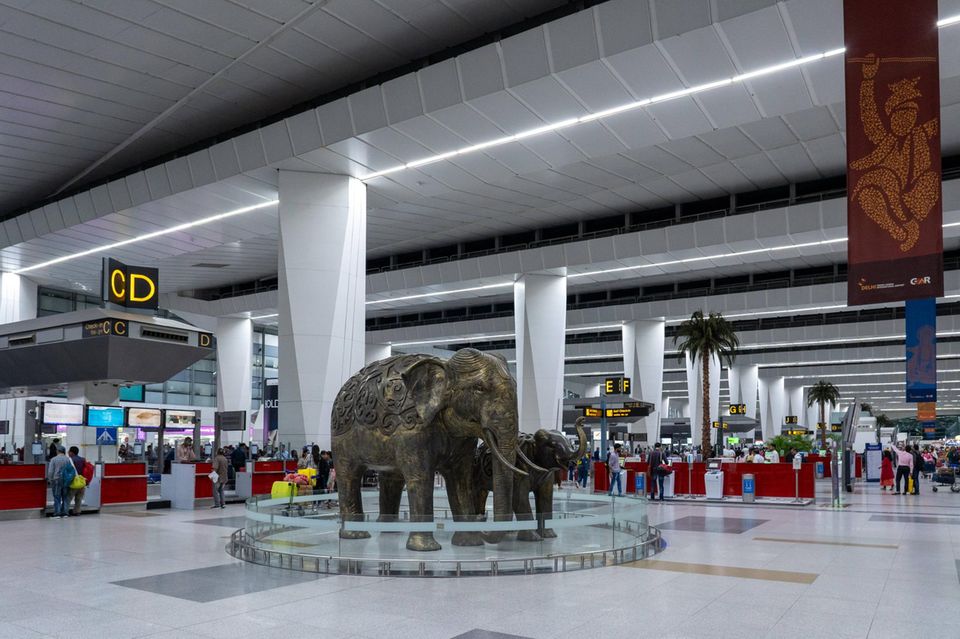 Halle im Indira Ghandi International Airport